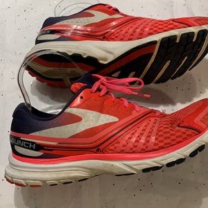 Brooks DNA Launch women’s pink jogging sneakers, Size 8.5.  Good used condition